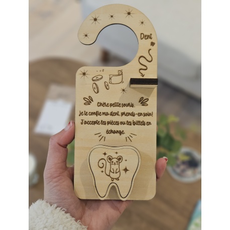 Boîte à dents avec accroche poignée